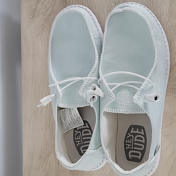 Woman's Size 10 Hey Dude Sky Blue Loafers - Picture 2 of 7